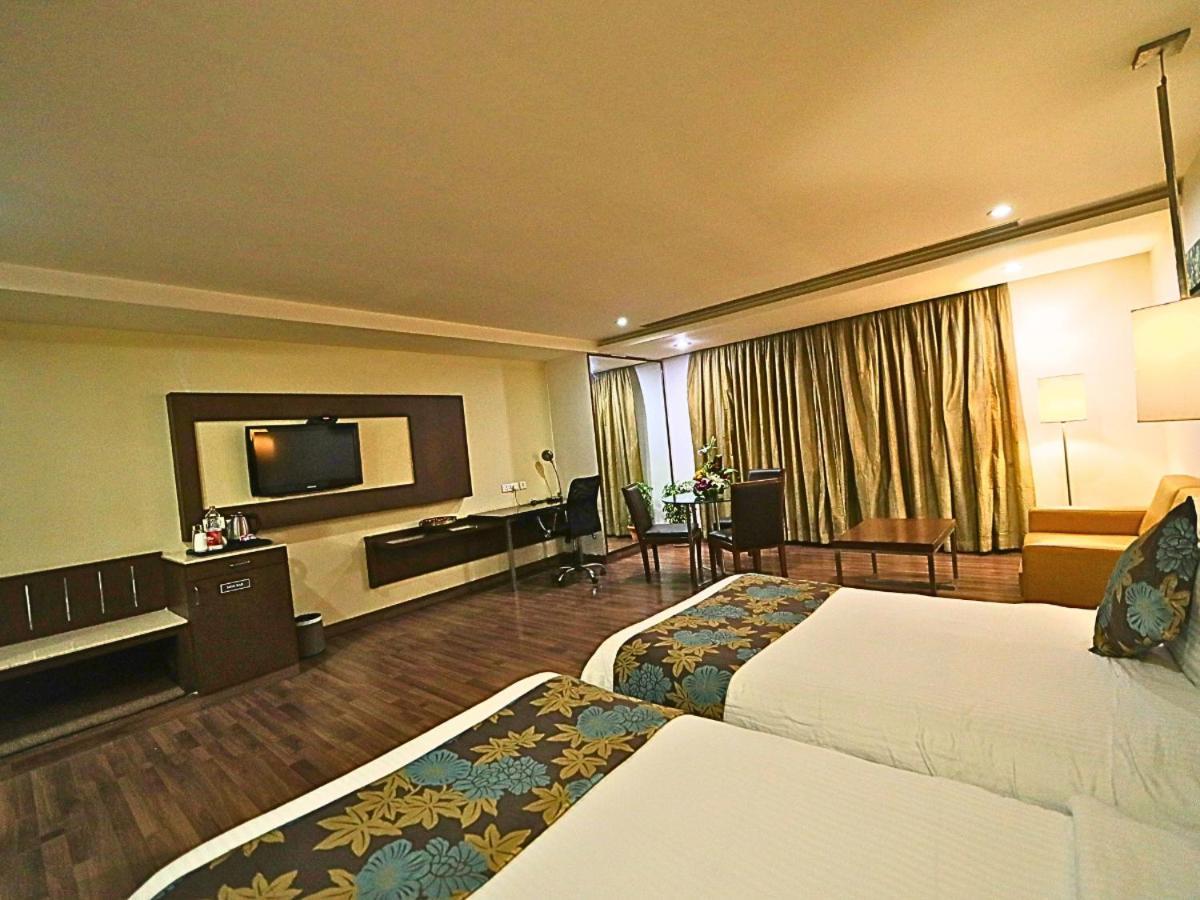 D R Utthama Nellore - Am Hotel Kollection Exterior photo